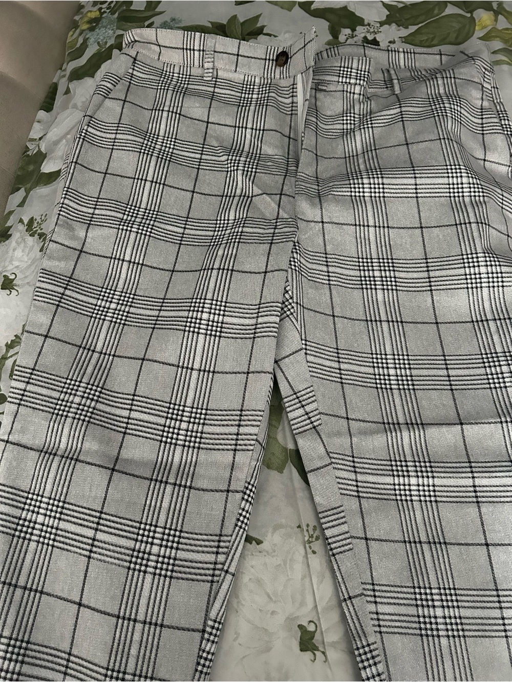 Men's Gray Plaid Dress Pants - Classic Tailored Fit